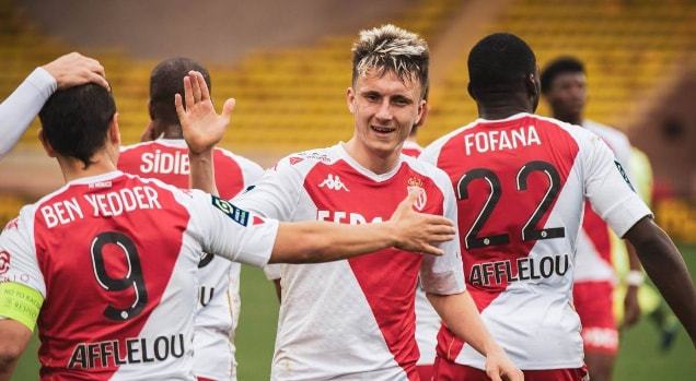 与他的名字 与他的名字